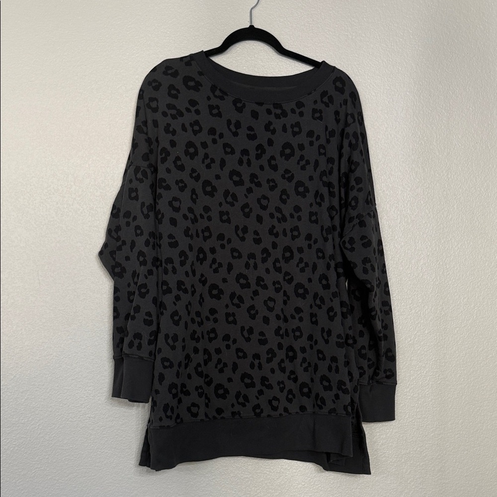 Old Navy Black Leopard Print Sweater